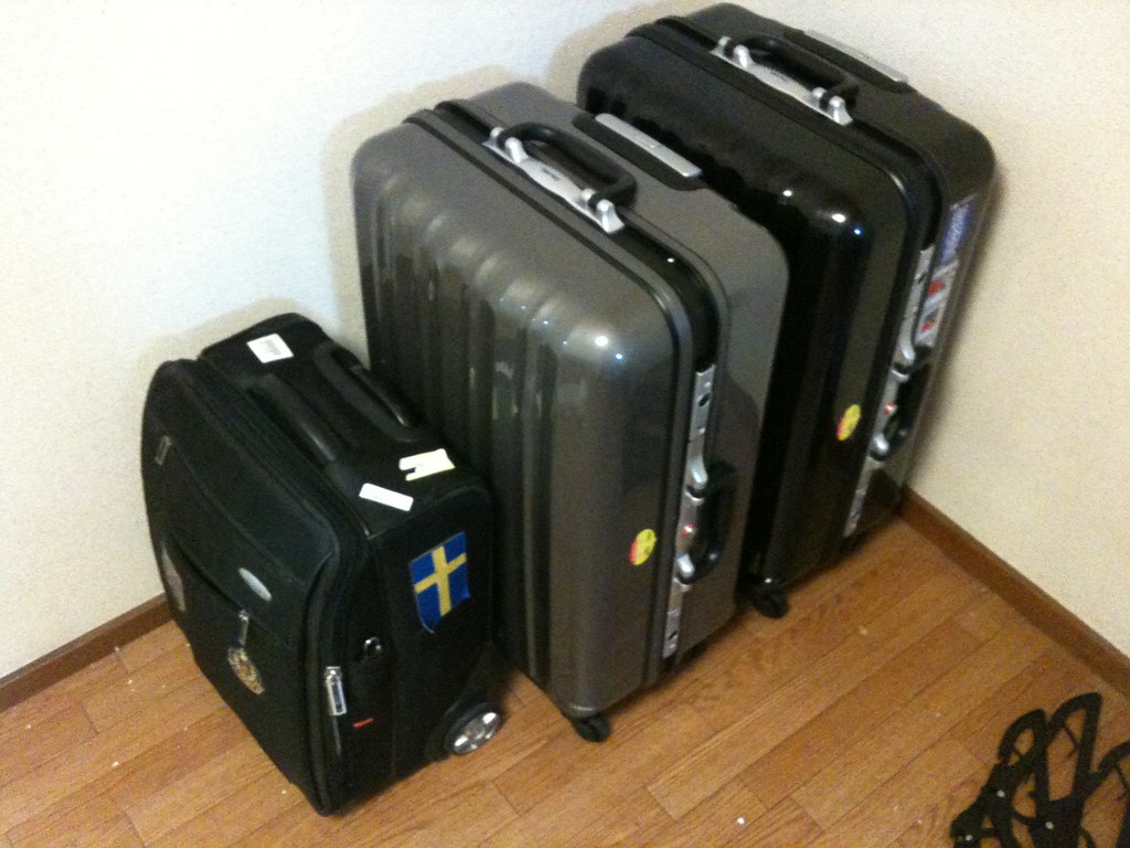 How to Budget Your First 90 Days Abroad Without Pretending You’ll Spend Like a Local on Day One