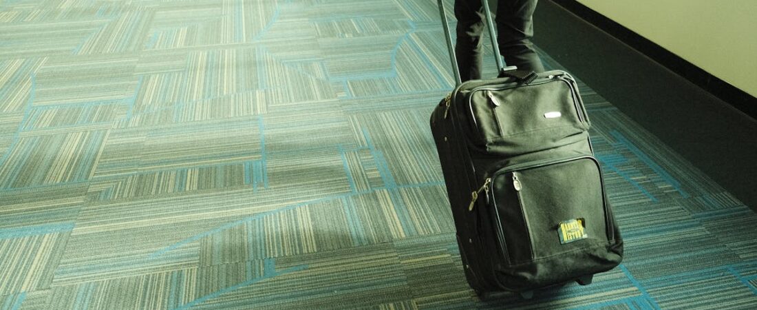 How to Choose Luggage for Long-Stay Travel, Not Short Vacations