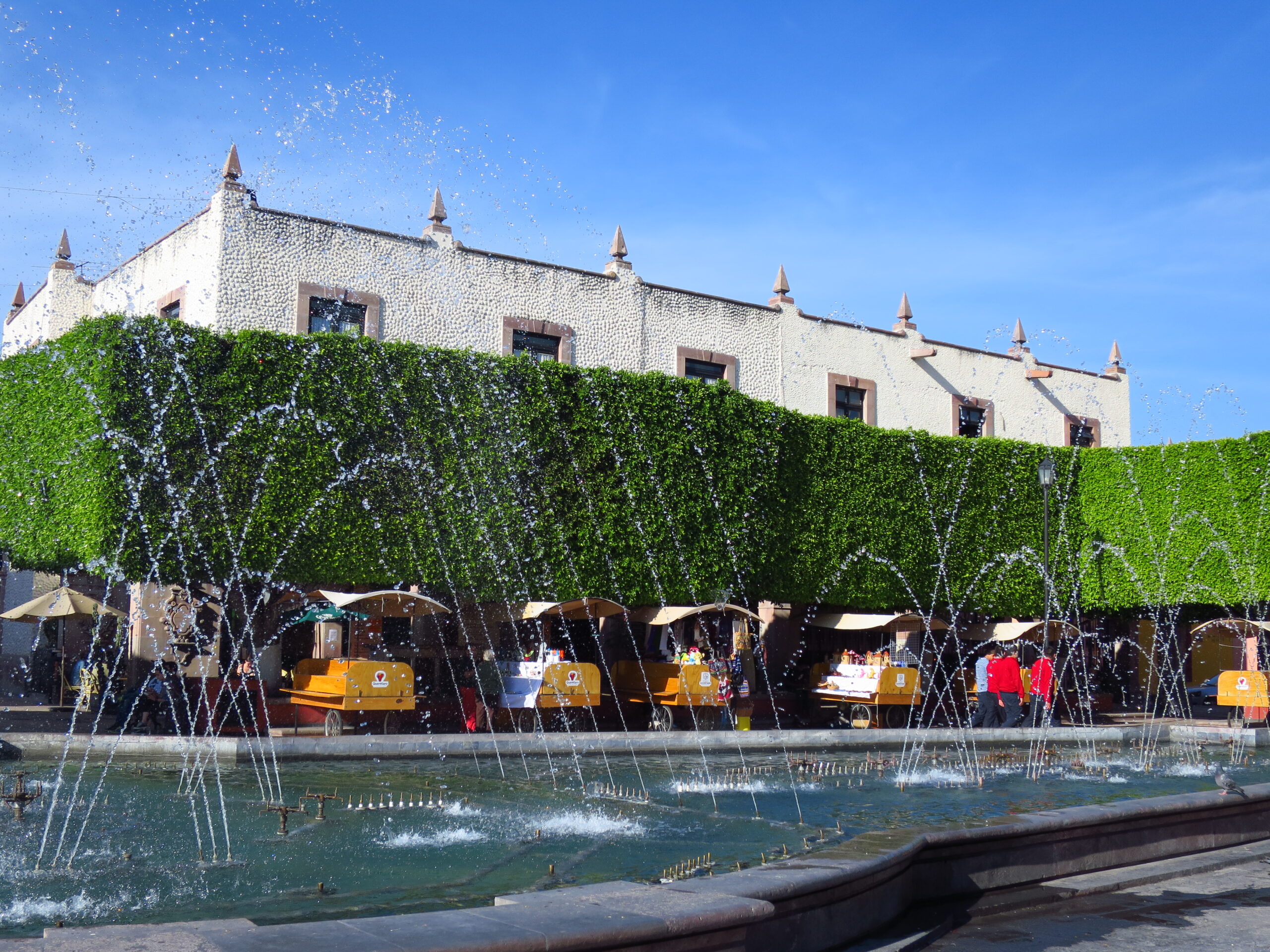 Best Places in Mexico for Americans Who Want Mild Weather and Easier Everyday Logistics