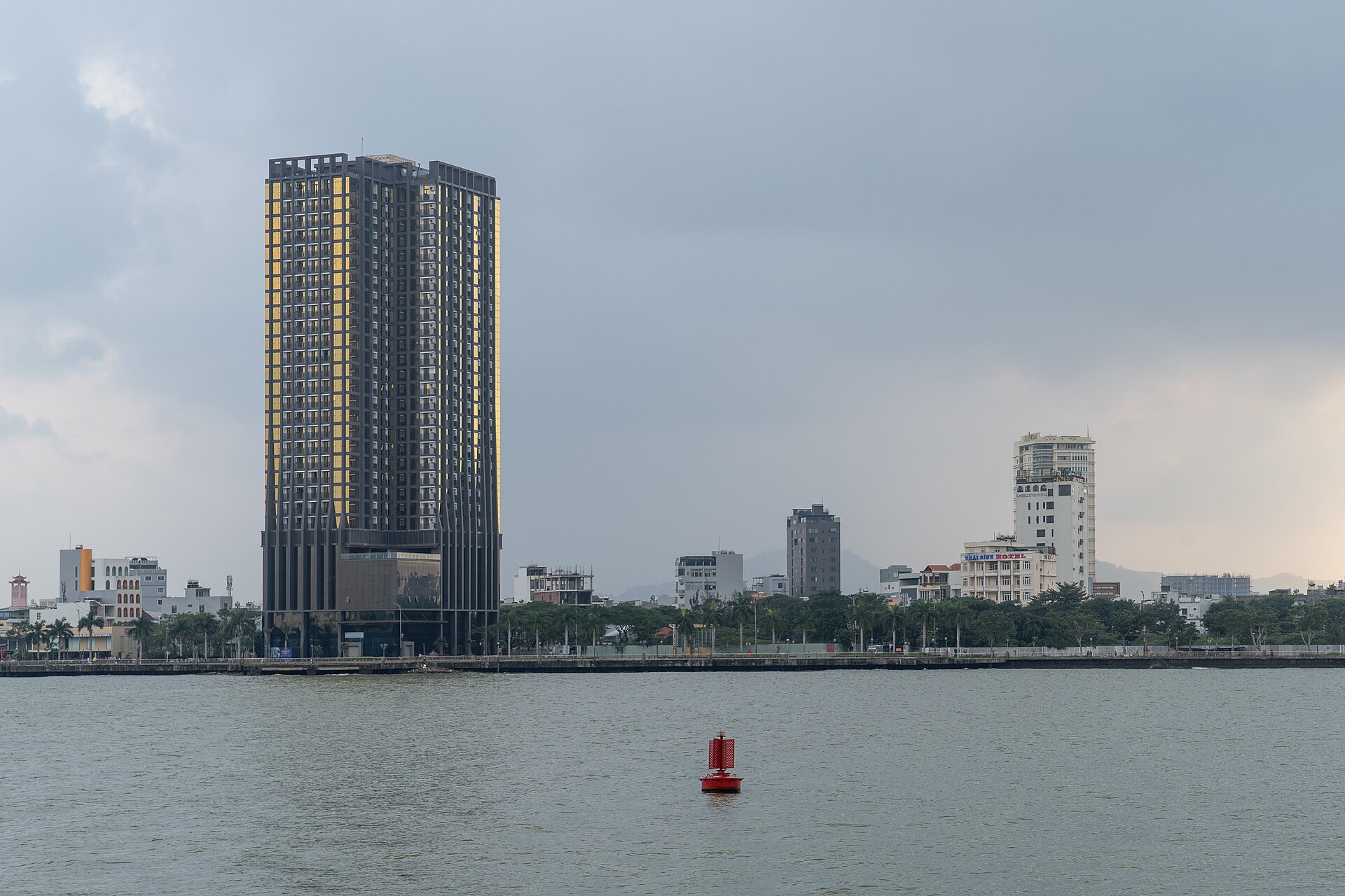 A city and river view in Da Nang, Vietnam.